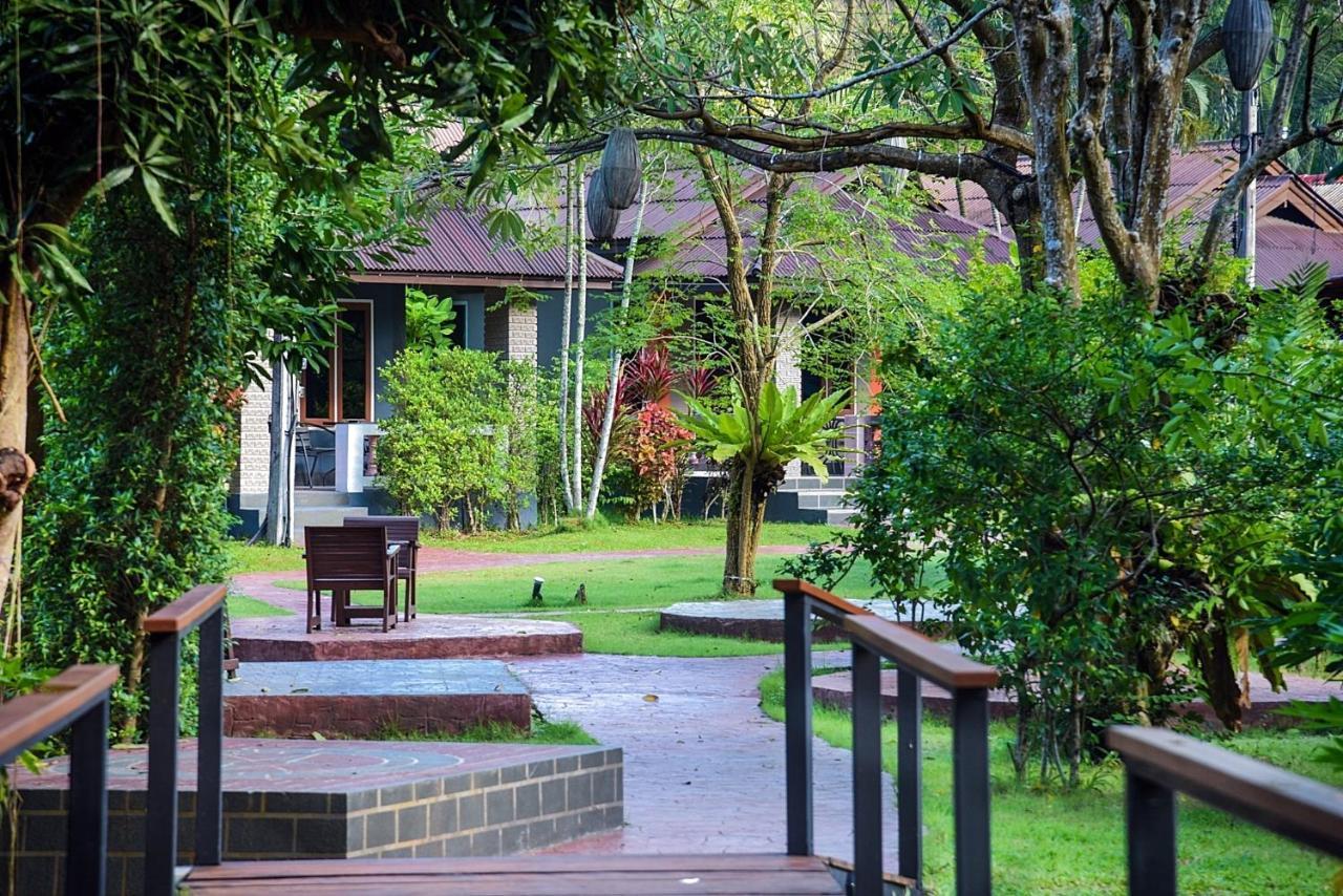 Frank Ao Nang Krabi Resort Kültér fotó